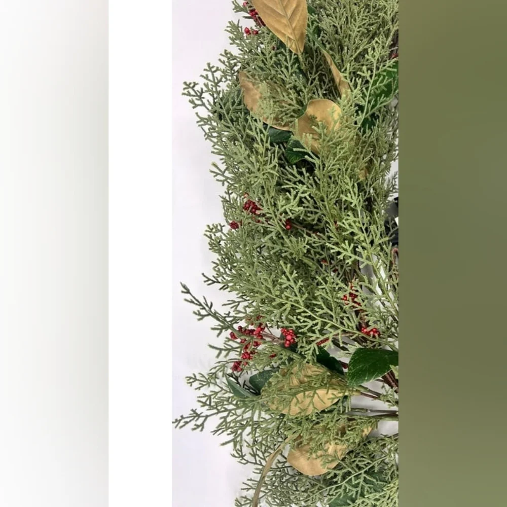 NEW 10ft Christmas Garland With Winter Berries